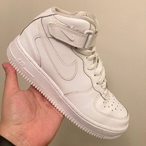 Air Force 1 Mid